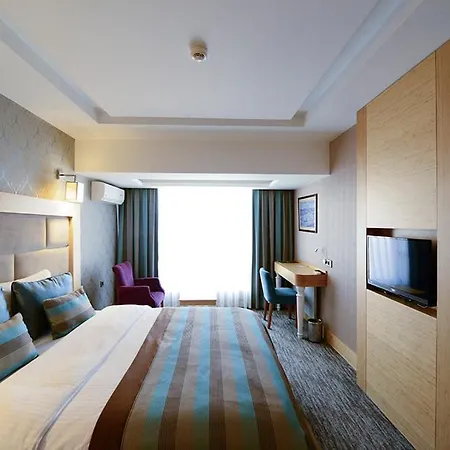 بيروسا فندق