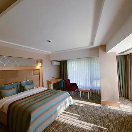 فندق بيروسا