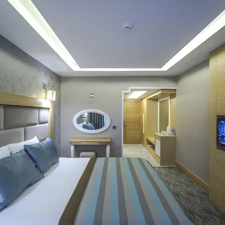 بيروسا فندق 4*